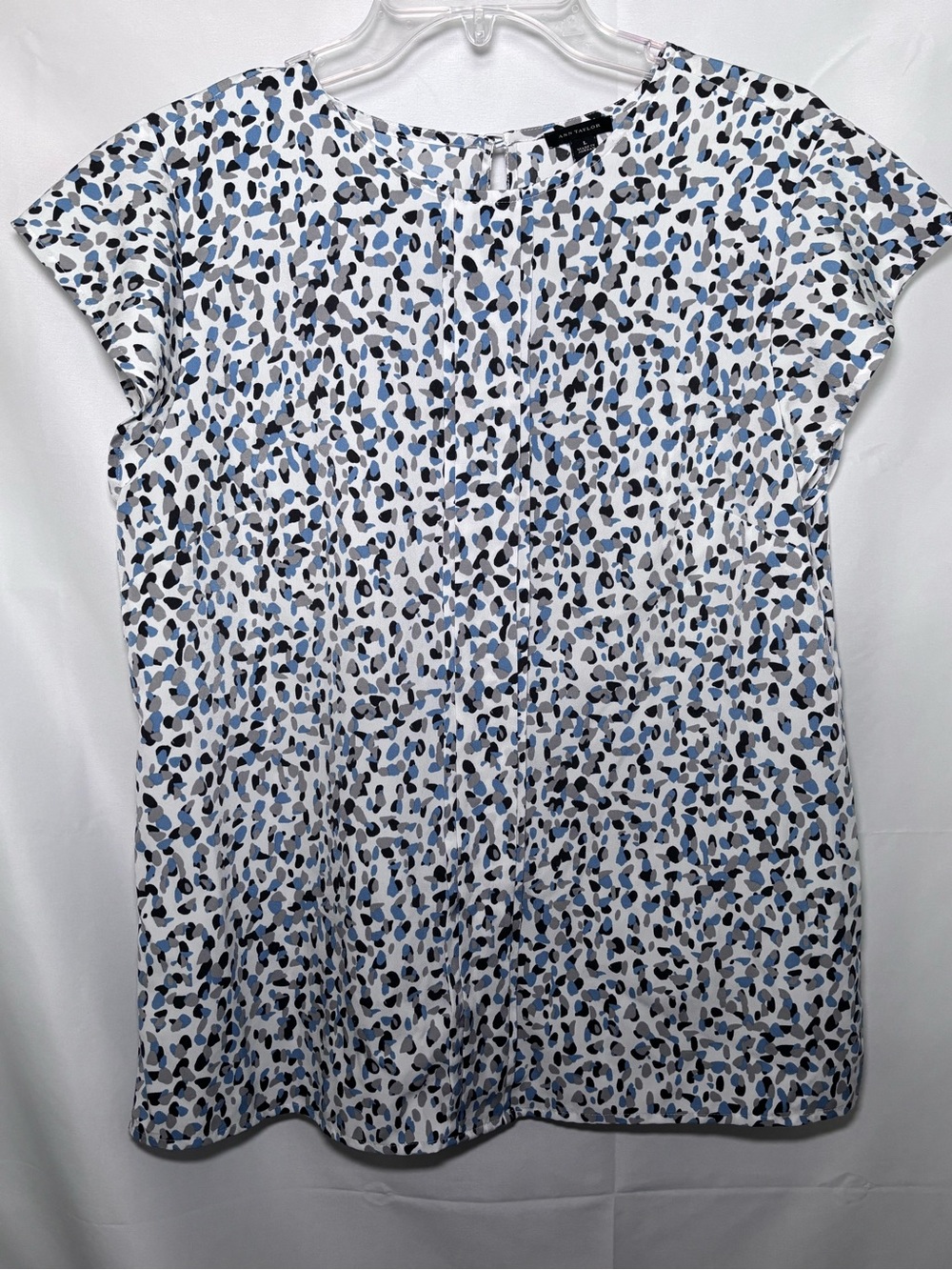 Ann Taylor Blue Black & Gray Leopard Print Blouse Size Large